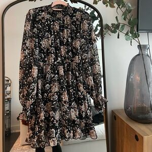 OPT Dress; size medium